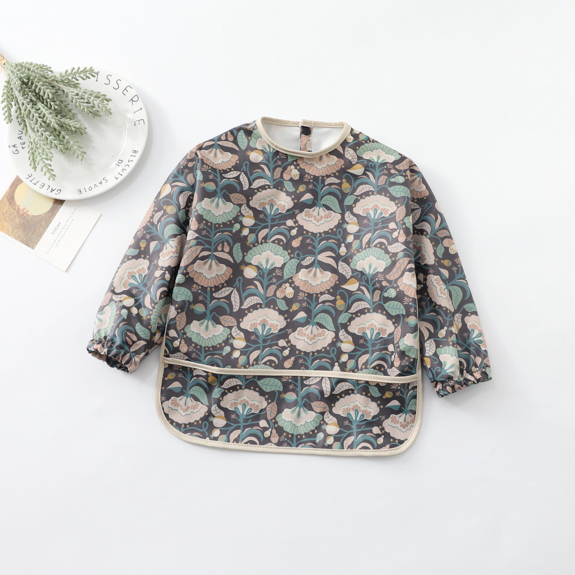Cute Baby Bib Reverse Dressing