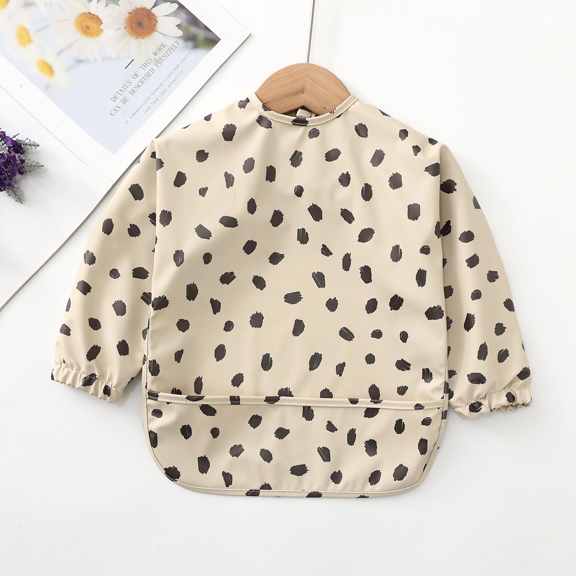 Cute Baby Bib Reverse Dressing