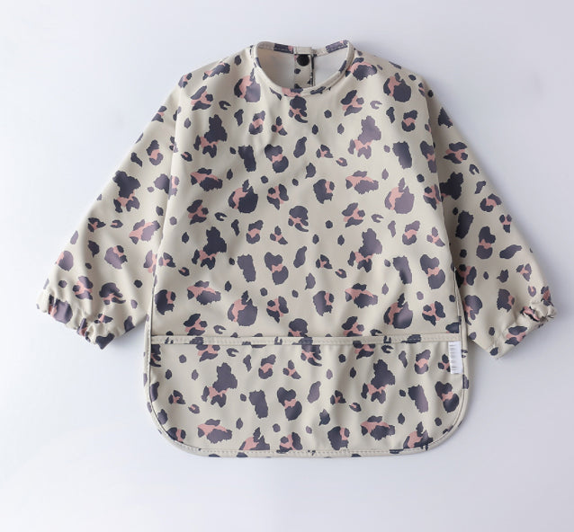 Cute Baby Bib Reverse Dressing